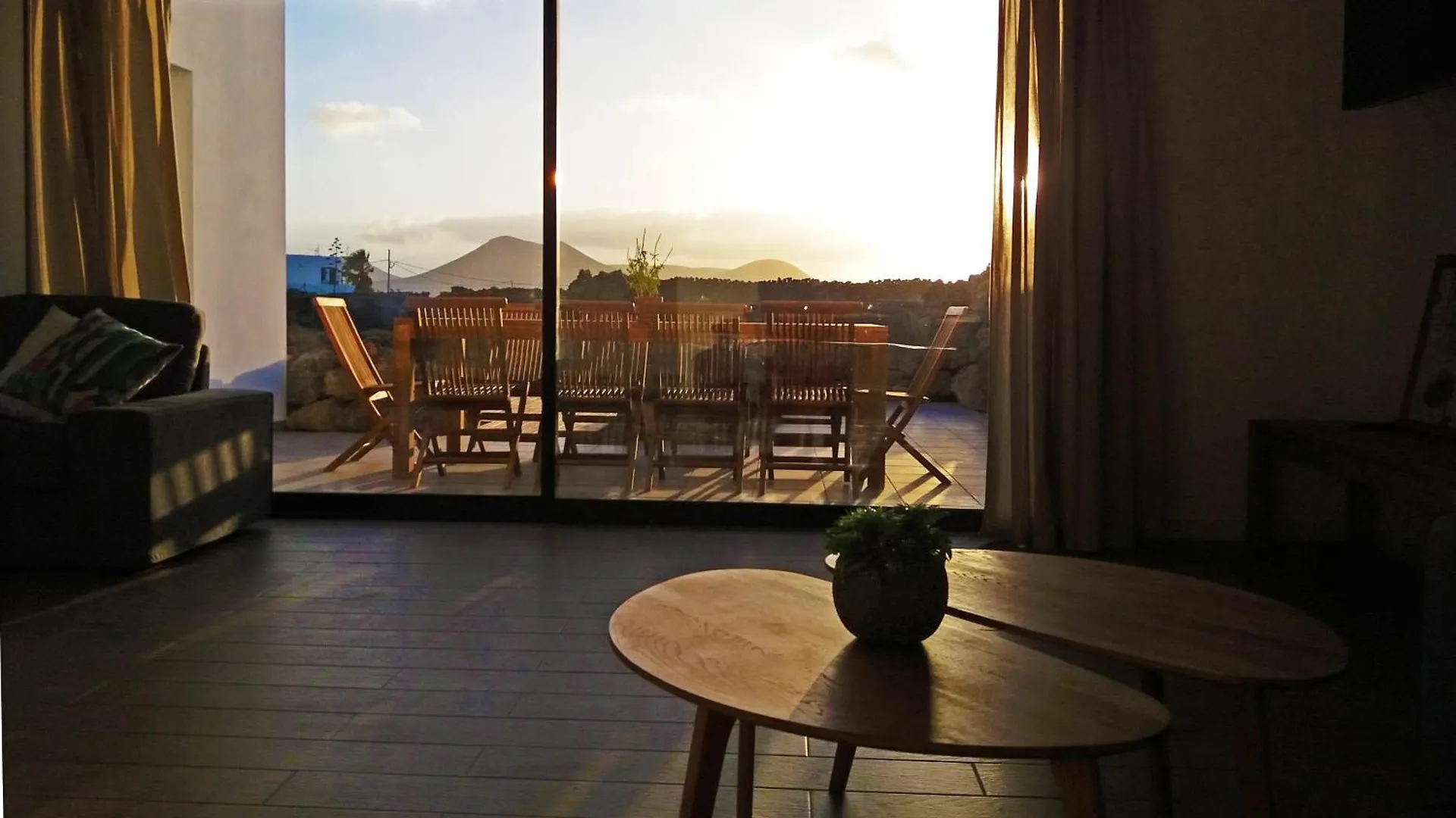 Holiday home Lajares Villa Y Estudios Art Lab